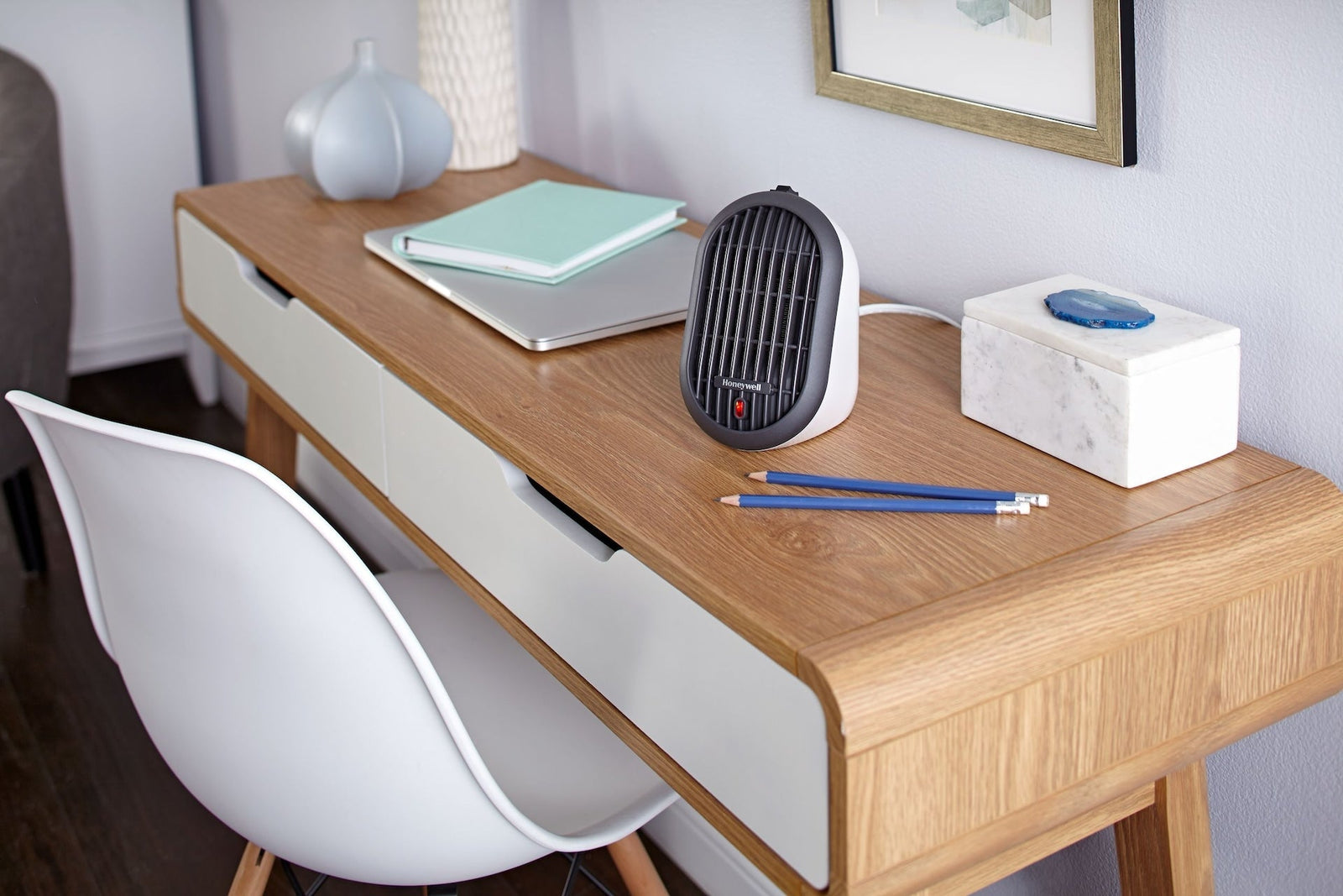 HCE100 HeatBud Personal Portable Ceramic Space Heater, 250W, Assorted I5S1 - product image 5