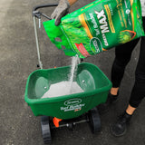 Turf Builder Green MAX Lawn Fertilizer, 27-0-2, 350-m2 J6E3 - product image 3
