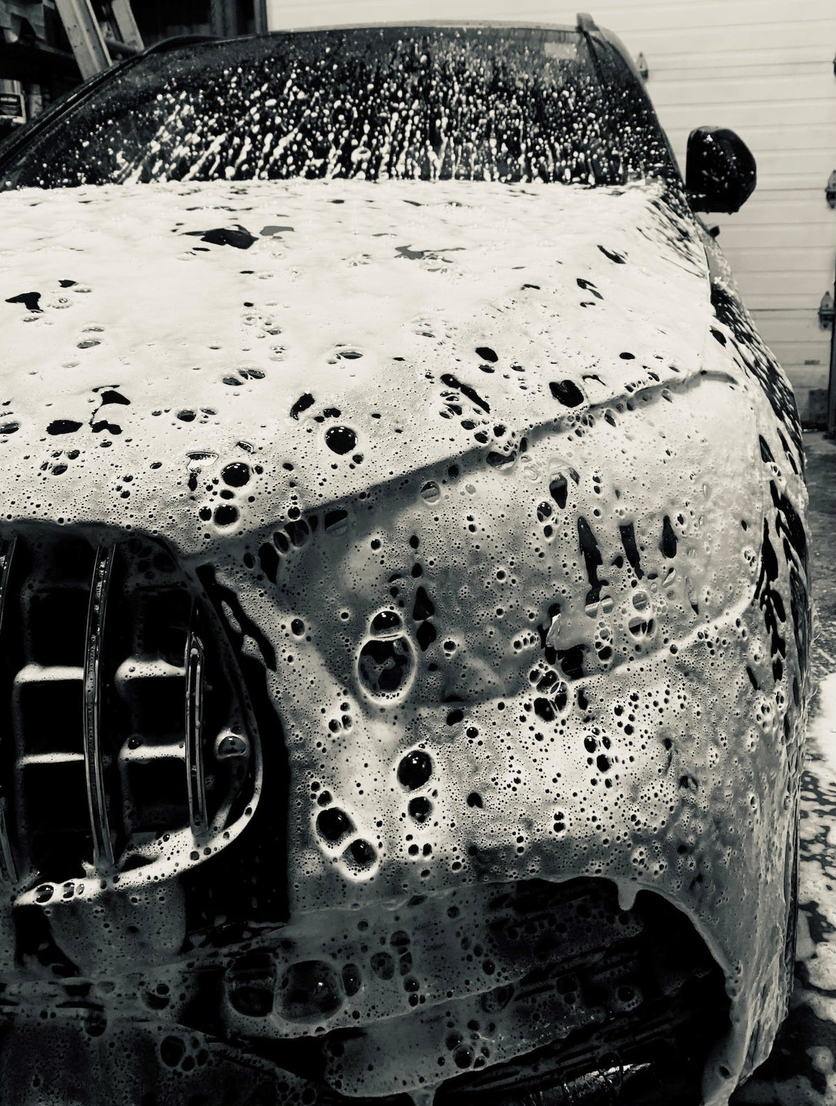 Non-Toxic Foaming Pressure Washer Detergent for Vehicles & Boats, Concentrate, 2L J5J9 - product image 3
